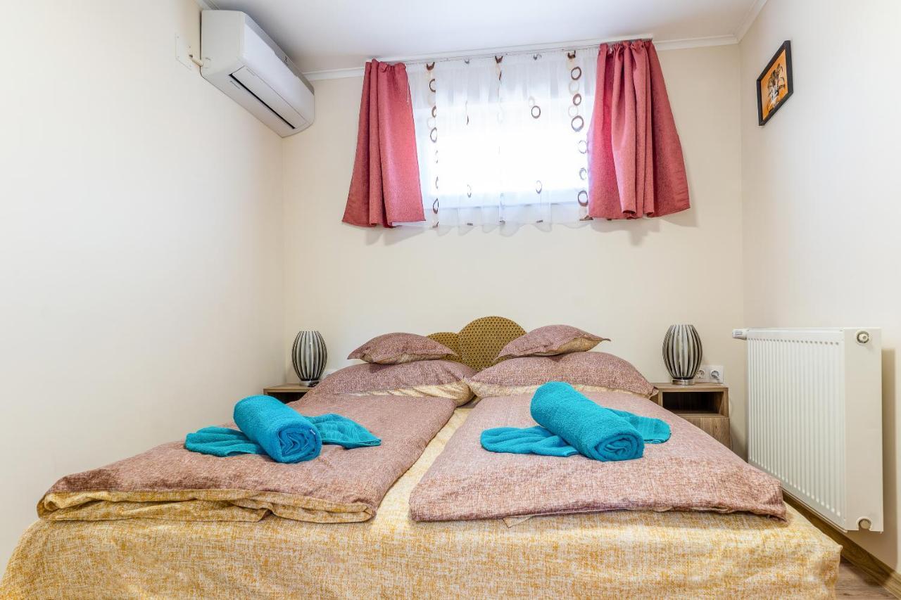 Lili Apartman Harkany Luaran gambar