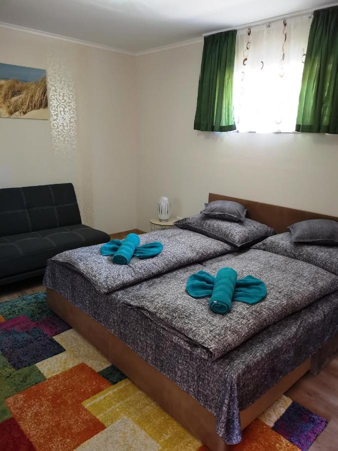 Lili Apartman Harkany Luaran gambar